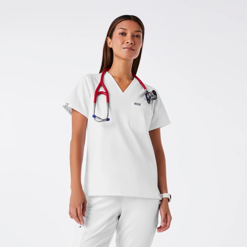 FIGS Catarina One Pocket Scrub Top